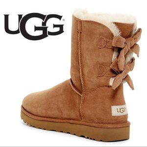UGG Bailey Bow II  Corduroy Sheepskin Short Boots Genuine Size 8